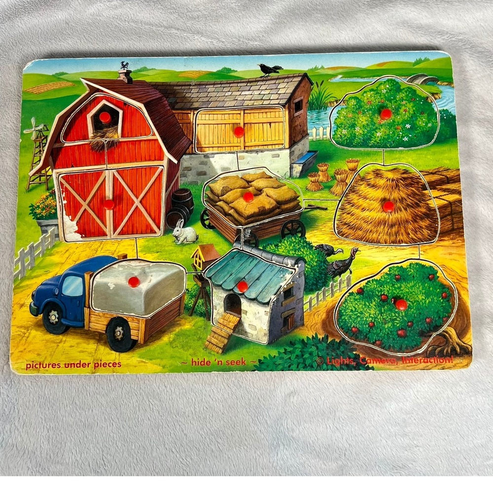 Vintage Melissa & Doug Wooden Farm Hide 'n Seek Barn Puzzle 12x8 with Knobs‎